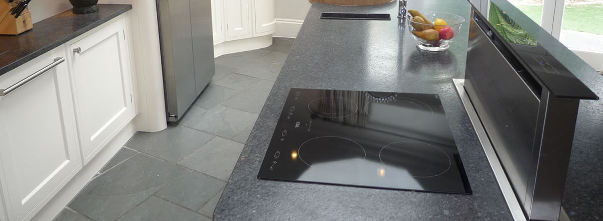 expert hob and extractor cleaning in Cwmbran